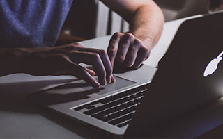 开云体育中国-MAD逆转EDG，BDD制霸全场：2024赛季最震撼的战役回顾