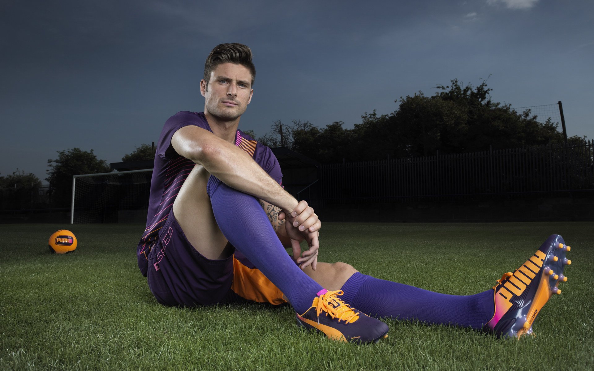 广东队硬仗取胜马刺，爱德华兹不只是关键先生，更是最坚硬的盾！